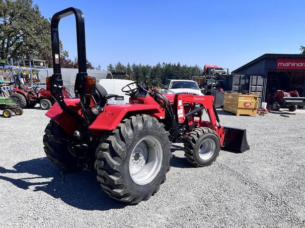 2024 Mahindra 4500 Series 4540 4WD image 3