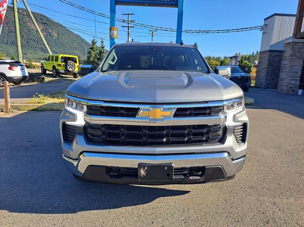 2025 Chevrolet Silverado 1500 LT1 image 3