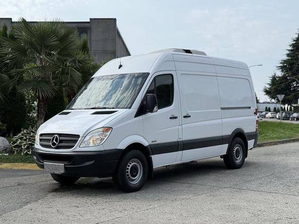 2012 Mercedes-Benz Sprinter 2500 144-in. WheelBase Diesel Cargo Van with Shelvin image 5