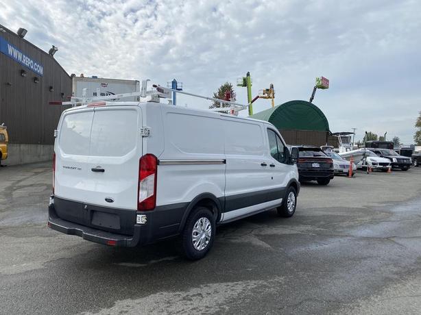 2017 Ford Transit 150 Van Low Roof Cargo Van Rear Shelving 130-inch Wheelbase image 5