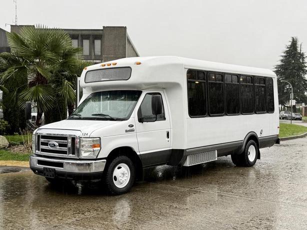 2014 Ford E-450 Super Duty 25-Passenger Bus with Front and Rear Air Conditioning image 4