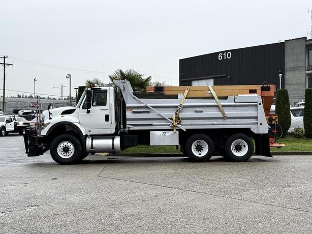 2012 International WorkStar 7500 Dump Truck with Sander image 6