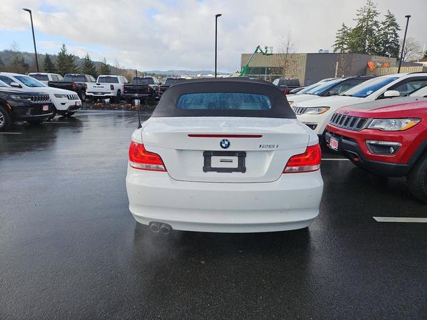 2012 BMW 1 Series 128i | Heated Seats! image 5