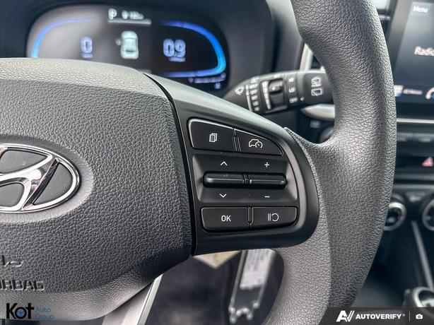 2023 Hyundai Venue Essential FORWARD COLLISION! LANE KEEP ASSIST! BLUETOOTH! WIR image 8