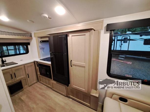 Used 2024 Forest River RV Rockwood GEO Pro G15FBS image 6