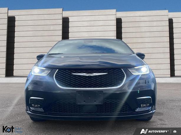 2024 Chrysler Pacifica Touring image 2