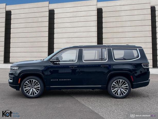 2023 Jeep Grand Wagoneer Series Iii demo image 3