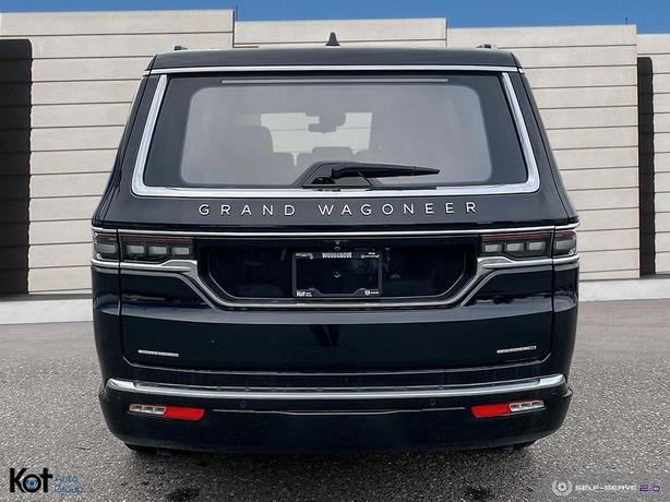 2023 Jeep Grand Wagoneer Series Iii demo image 5