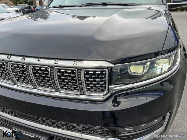 2023 Jeep Grand Wagoneer Series Iii demo image 8