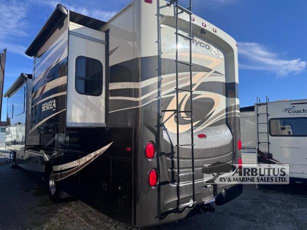 Used 2016 Jayco Seneca 37HJ image 5