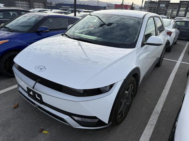 2023 Hyundai IONIQ 5 Preferred ! NO ACCIDENT! LOW KMS! WIRELESS CHARGING! BLINDS image 2