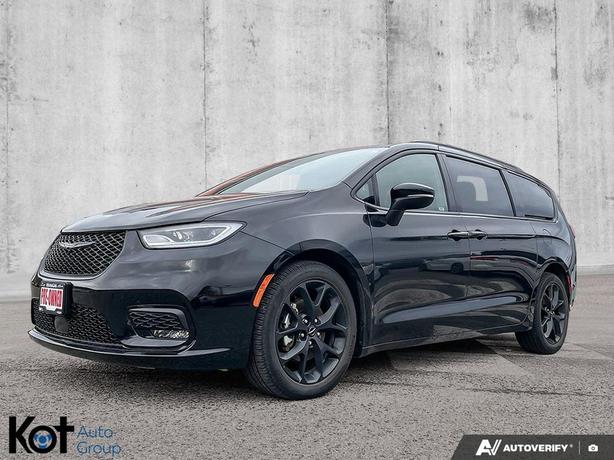 2023 Chrysler Pacifica Touring L | Power Sunroof | Remote Start | Heated Seats & image 1