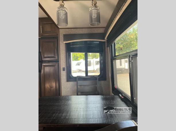 Used 2019 Jayco Eagle 319MLOK image 4