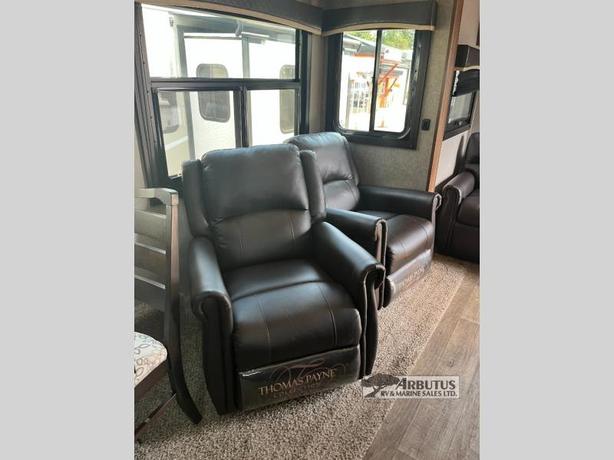 Used 2019 Jayco Eagle 319MLOK image 7