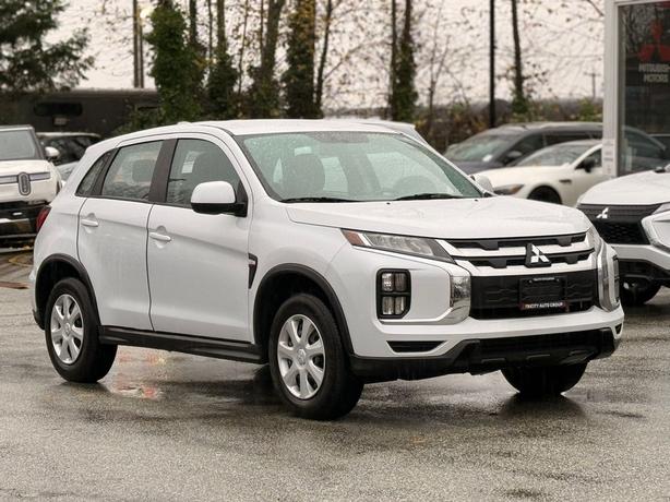 2024 Mitsubishi RVR ES - No Accidents, One Owner, Heated Seats image 3