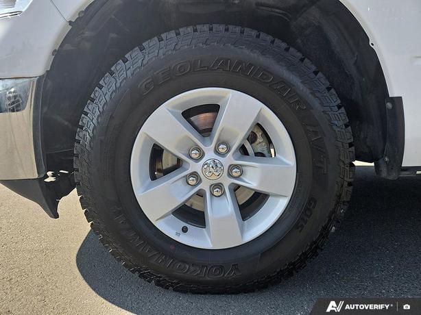 2022 RAM 1500 Classic SLT 4x4 Crew Cab 5'7 Box | Bluetooth Connectivity! image 6