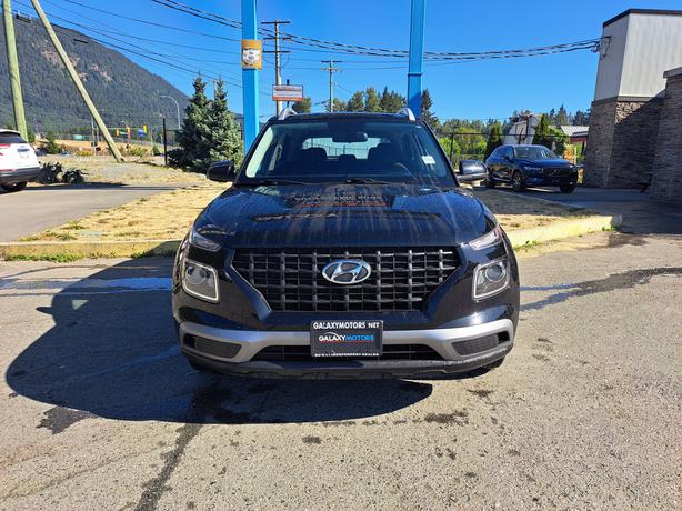 2022 Hyundai Venue FWD - Heated Seats, Heated Wheel, Moonroof image 3