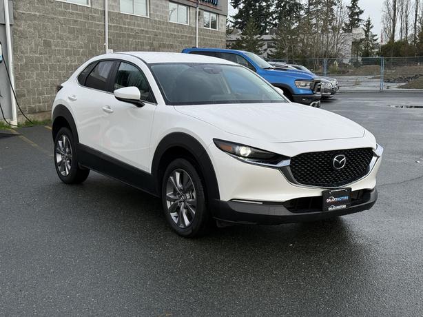 2024 Mazda CX-30 GS AWD - Leather Shift Knob & Heated Seats image 4