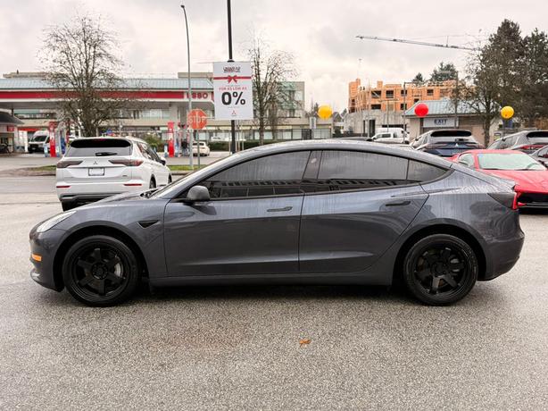2021 Tesla Model 3 Standard Range Plus - Black Leather Interior image 3