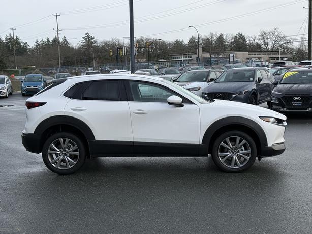 2024 Mazda CX-30 GS AWD - Leather Shift Knob & Heated Seats image 5