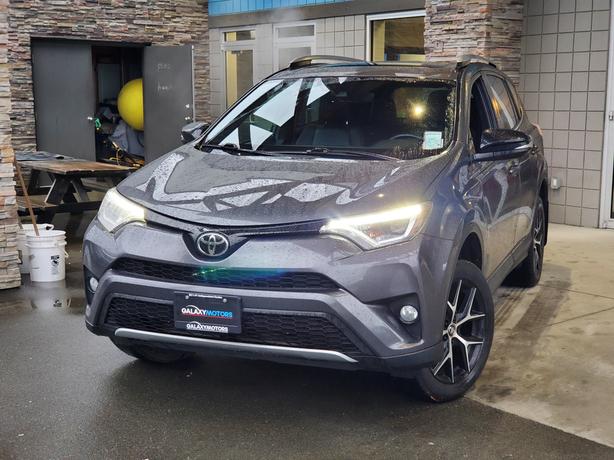 2018 Toyota RAV4 SE AWD - Heated Seats, Heated Wheel image 1