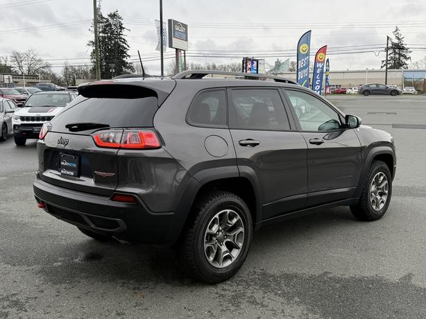2021 Jeep Cherokee Trailhawk 4WD -No Accidents, BC Local & Low KM image 6