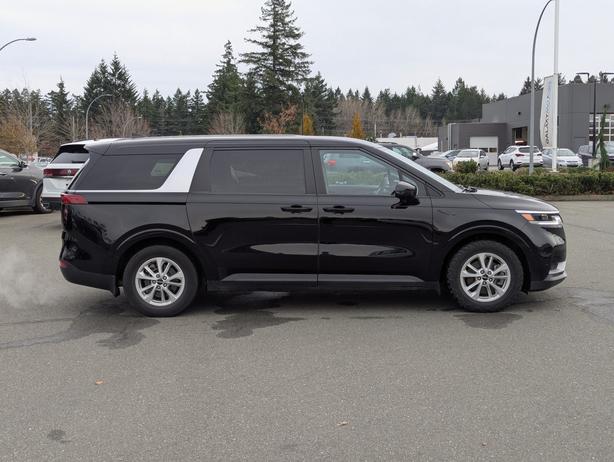 2023 Kia Carnival LX - No Accidents, Rear Climate, 8 Passenger image 5