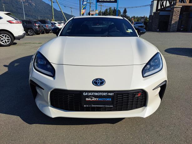 2024 Toyota GR86 Premium - Heated Seats image 3