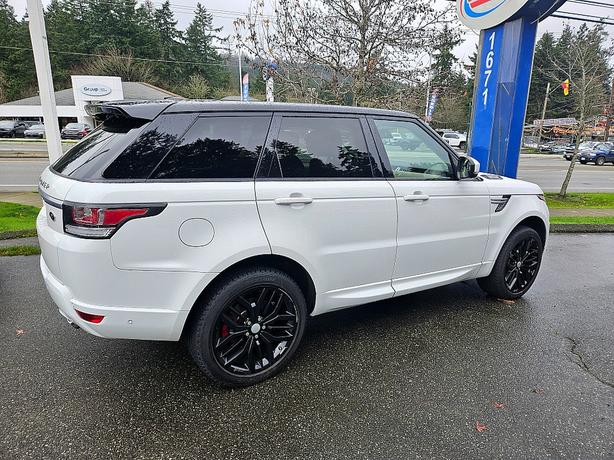 2016 Land Rover  Range Rover Sport V6 Diesel HSE image 2