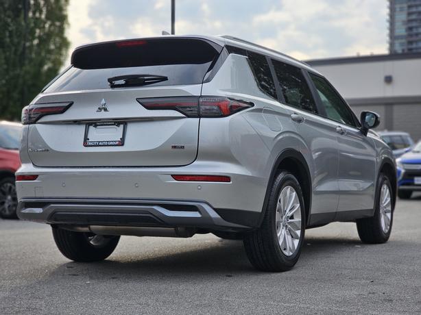 2025 Mitsubishi Outlander SE - Demo Discount Up To $5000 Off! image 5