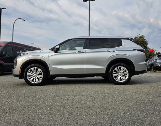 2025 Mitsubishi Outlander SE - Demo Discount Up To $5000 Off! image 8