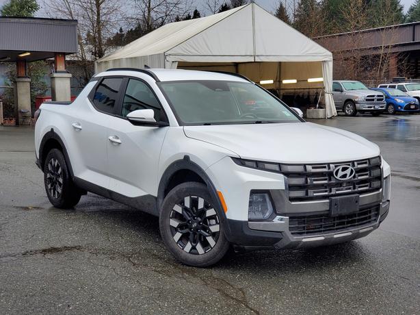 2025 Hyundai Santa Cruz Preferred AWD - No Accidents, Low Kms image 4