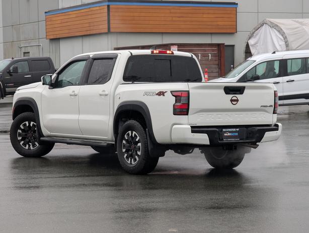 2023 Nissan Frontier Pro-4X - 3.8L V6, Crew Cab, Short Box, 4x4 image 8