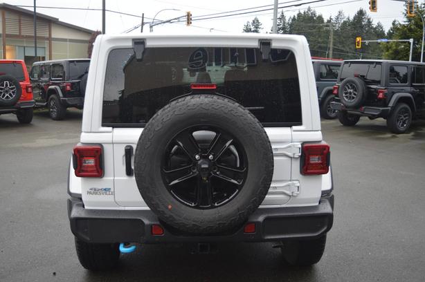 2024 Jeep Wrangler 4xe Sahara image 4