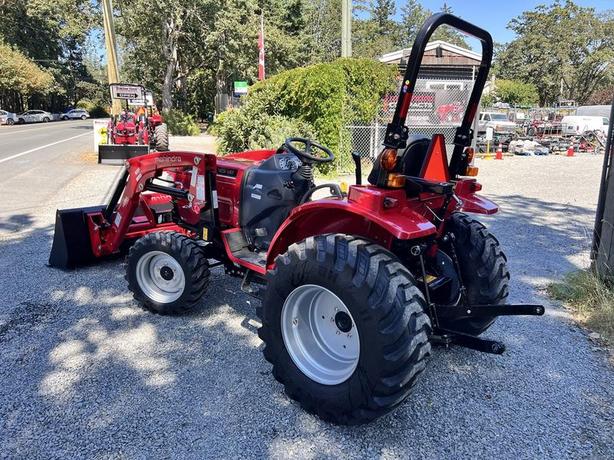 2024 Mahindra 1600 Series 1626 HST image 6