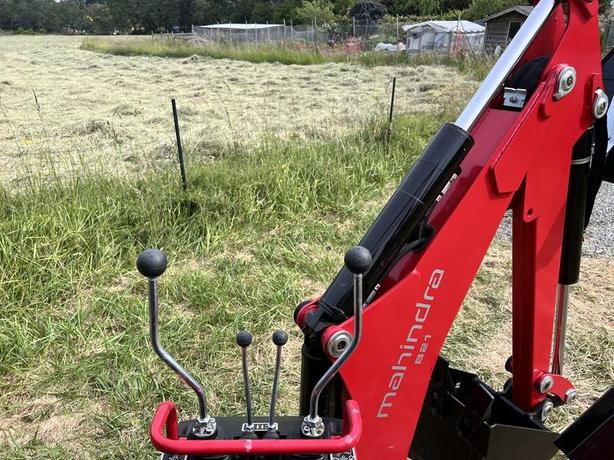 2024 Mahindra 2100 series 2126 HST image 7