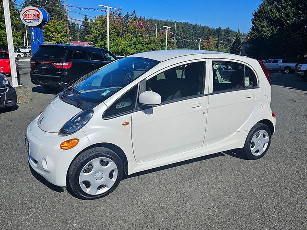 2014 Mitsubishi  i-MiEV ES image 2