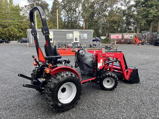 2024 Mahindra Max Series 26 XLT HST image 4