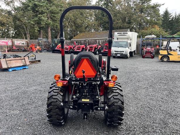 2024 Mahindra Max Series 26 XLT HST image 5