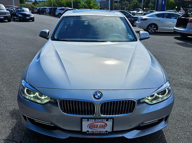 2014 BMW  328i xDrive image 2