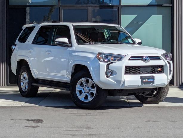 2023 Toyota 4Runner SR5 - Sunroof, Heated Seats, 4x4 image 4