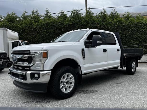 2020 Ford F-350 SD XLT SuperCrew 9-Foot Flatdeck 4x4 image 5
