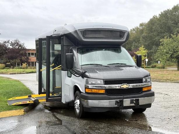 2020 Chevrolet Express 4500 22-Passenger Wheelchair Accessible Bus with Ramp image 2