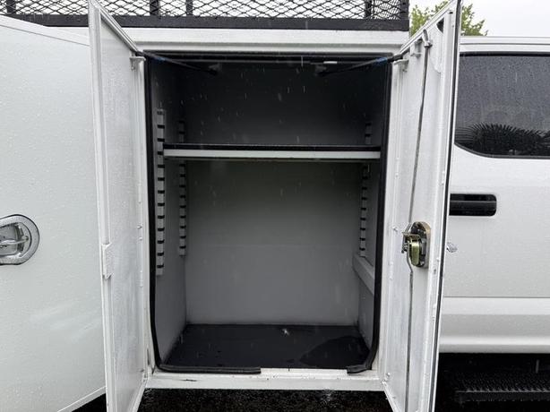 2020 Ford F-550 XLT Crew Cab 4x4 Service Truck image 4