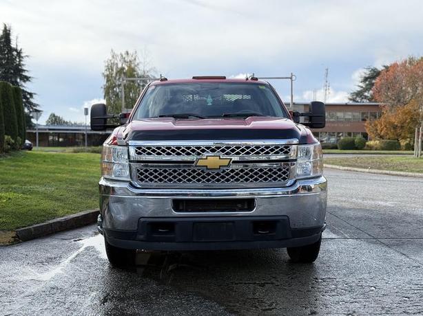 2013 Chevrolet Silverado 3500HD Service Truck with Storage Compartments – Exte image 3