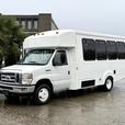 2015 Ford Econoline E450 Super Duty 21 Passenger Bus thumbnail image 5