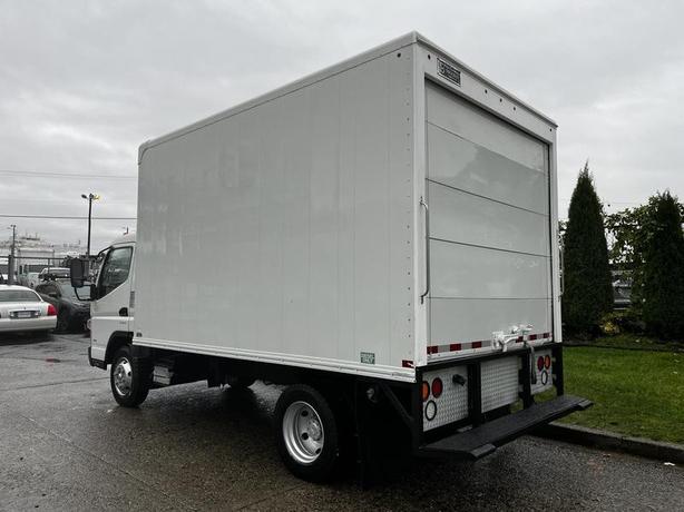 2012 Mitsubishi Fuso FE 12 Foot Cube Van 3 Seater Diesel image 8