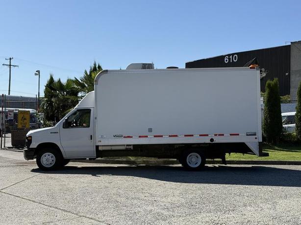 2013 Ford Econoline E450 16-Foot Cube Van with Video Pipeline Inspection Equipme image 6