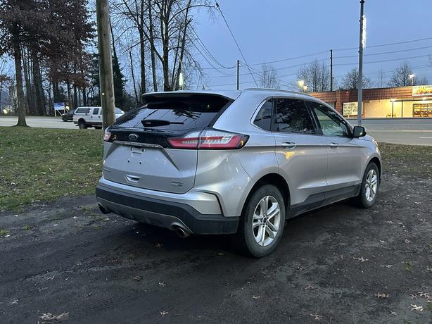 2019 Ford Edge image 3