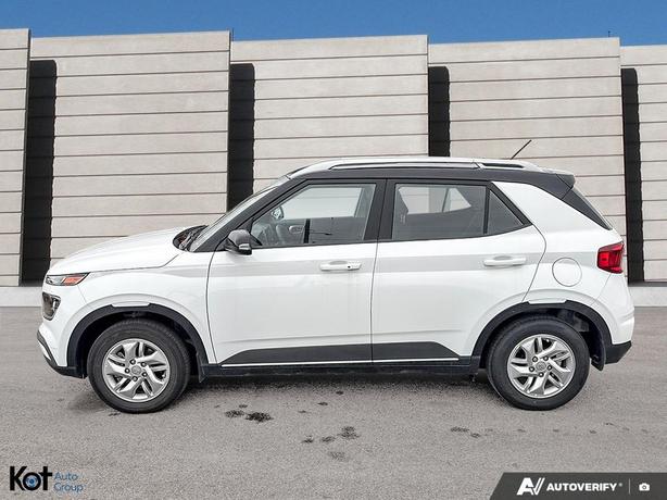 2025 Hyundai Venue Preferred ! REAR CROSS TRAFFIC! HIGH BEAM ASSIST! HEATED SEAT image 3